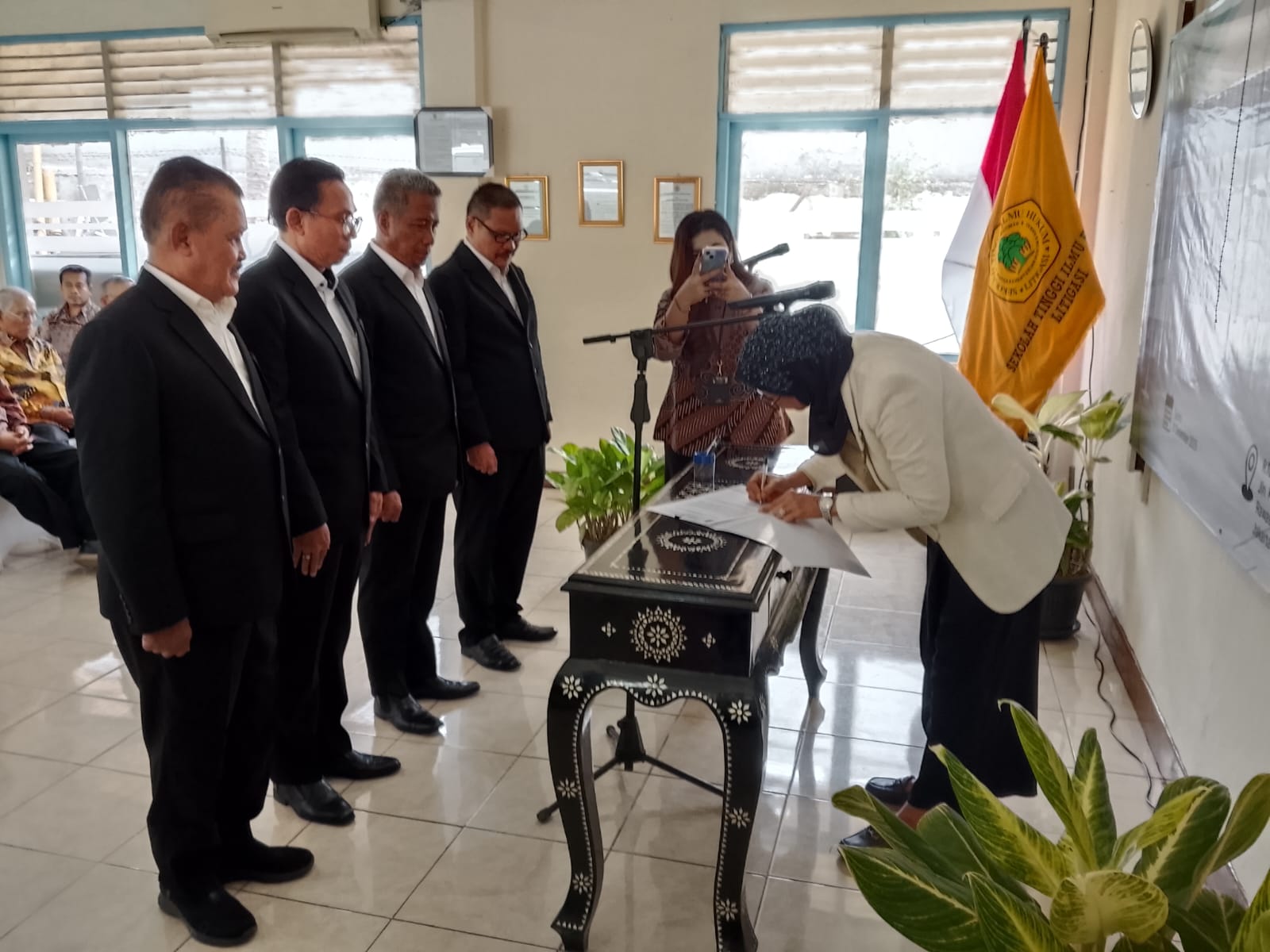 PENGUKUHAN KETUA STIH LITIGASI PERIODE 2025-2028